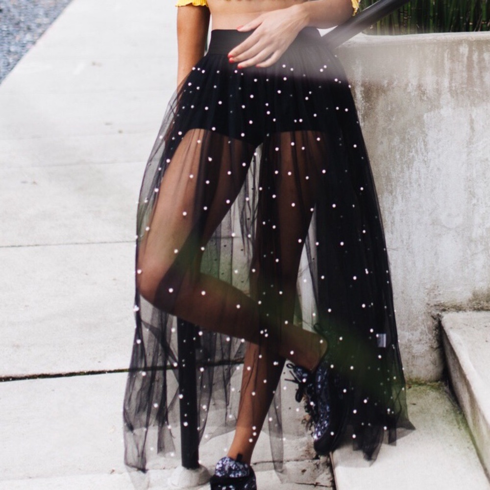 ❌SOLD❌ Tulle Skirt with Faux pearls